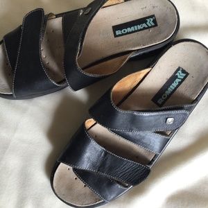 Romika slip on black leather sandals. Size 40 (9).